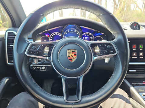 2022 Porsche Cayenne Platinum Edition