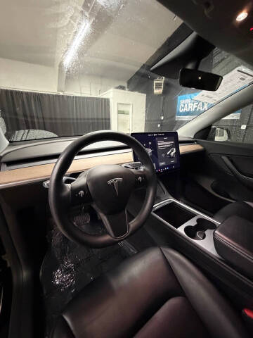 2022 Tesla Model Y Long Range