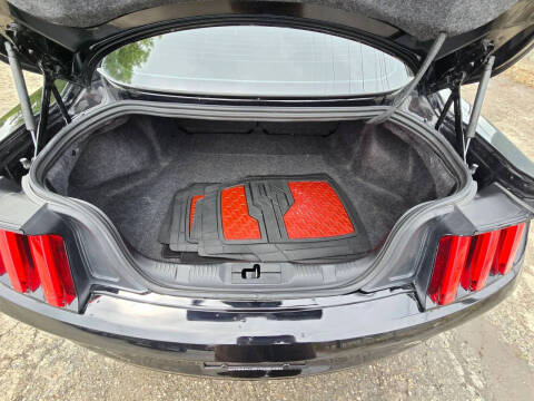 2017 Ford Mustang V6
