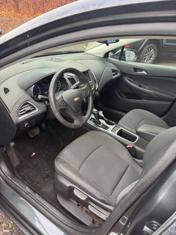 2017 Chevrolet Cruze LT Auto