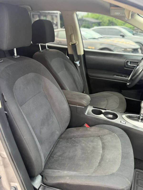 2014 Nissan Rogue Select S