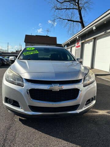 2015 Chevrolet Malibu for sale at Valley Auto Finance in Warren OH