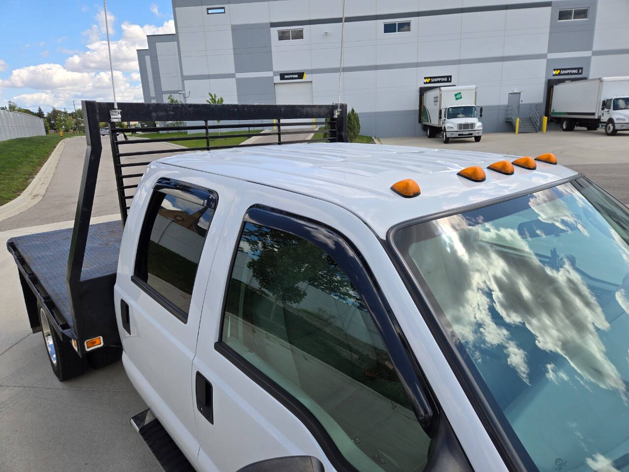 2004 Ford F-550 Super Duty 39