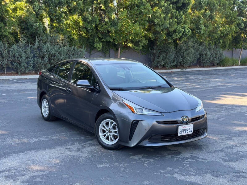 2020 Toyota Prius LE