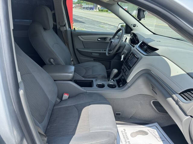 2017 Chevrolet Traverse LS