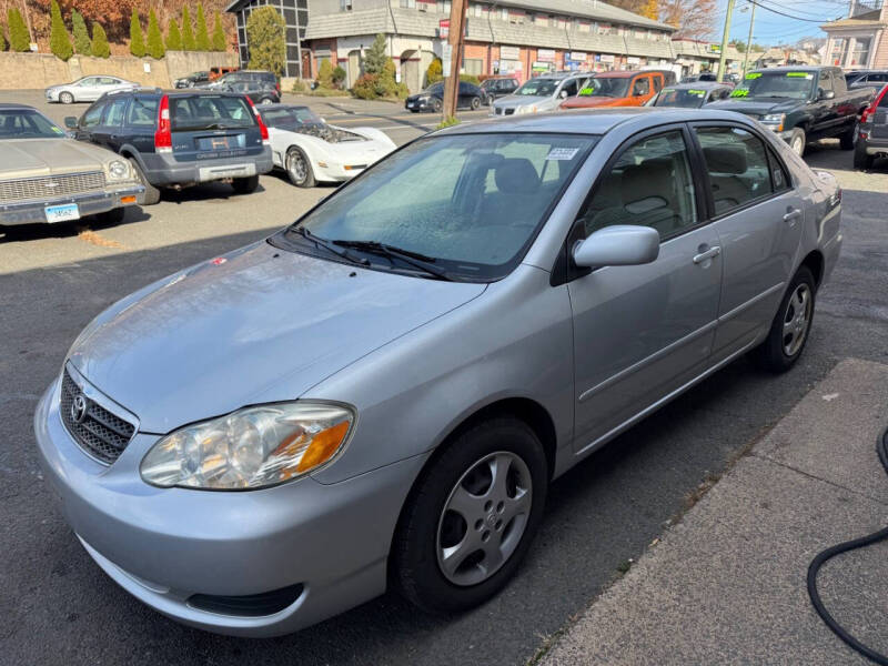 2005 Toyota Corolla LE's photo