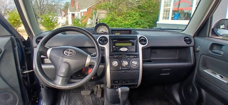 2005 Scion xB