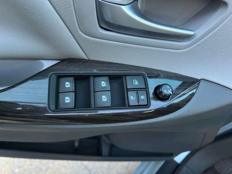 2015 Toyota Sienna XLE 7-Passenger