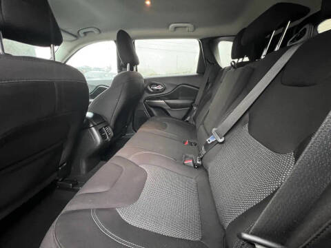 2021 Jeep Cherokee Latitude