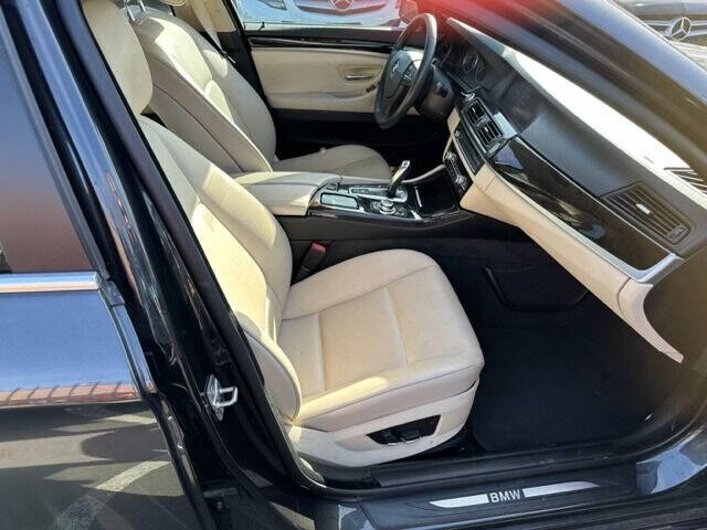 2012 BMW 5 Series 528i xDrive