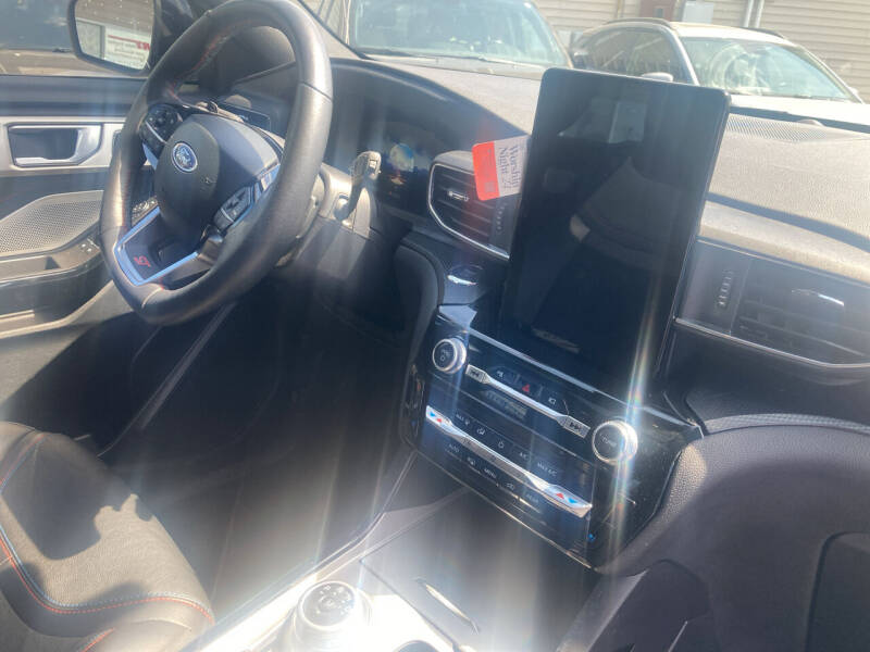 2023 Ford Explorer ST