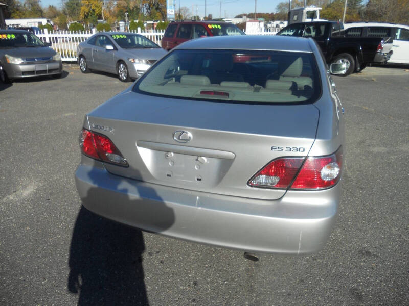 2004 Lexus ES 330 photo 19