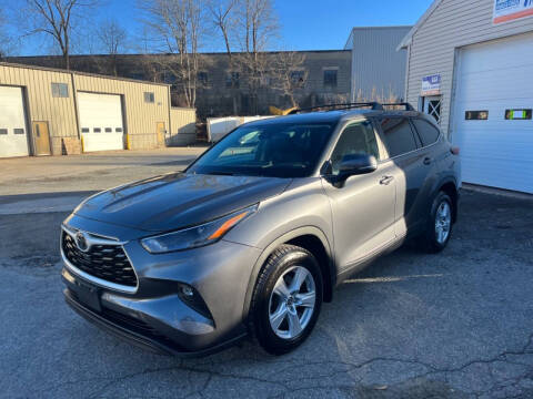 2023 Toyota Highlander LE