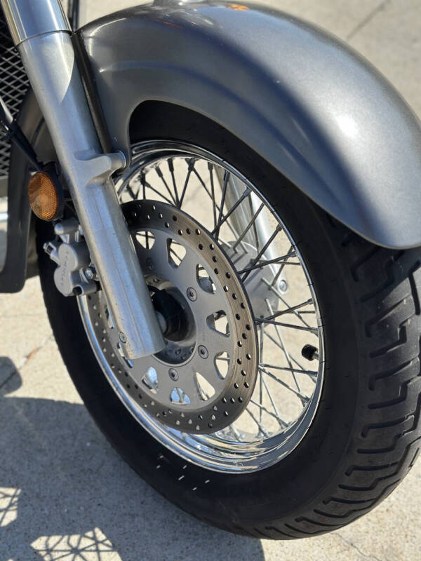 2006 Suzuki Boulevard