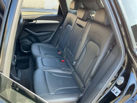 2011 Audi Q5 3.2 quattro Premium Plus