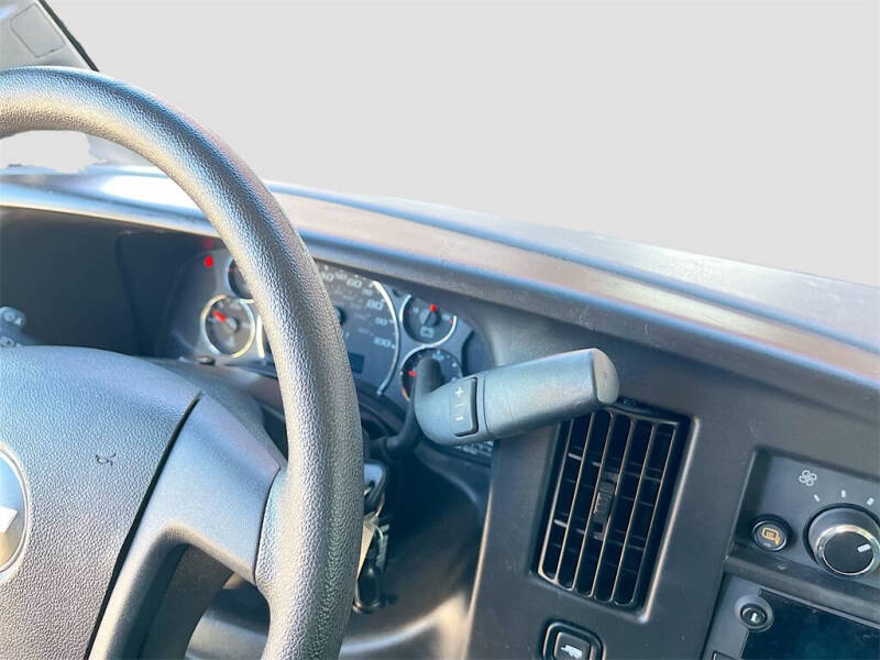 2022 Chevrolet Express 2500