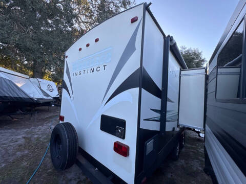 2016 Winnebago INSTINCT