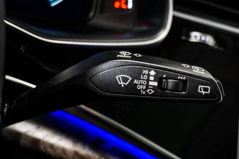 2022 Audi Q8 quattro Premium Plus 55 TFSI