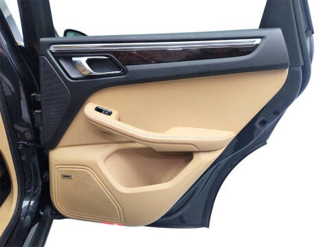 2017 Porsche Macan S