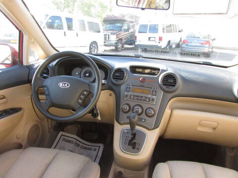 2007 Kia Rondo LX