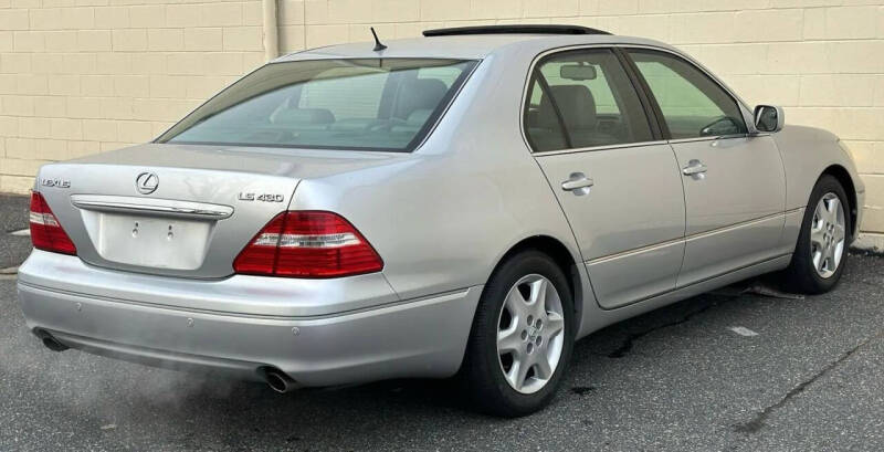 2004 Lexus LS 430