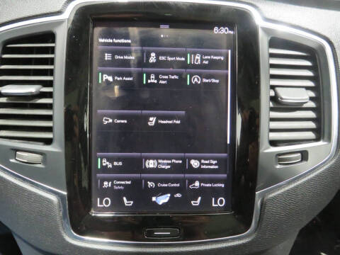 2022 Volvo XC90 T5 Momentum