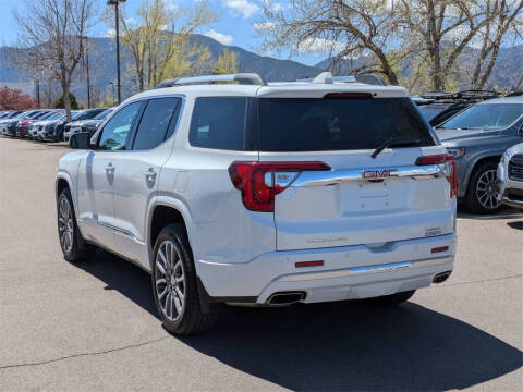 2023 GMC Acadia Denali