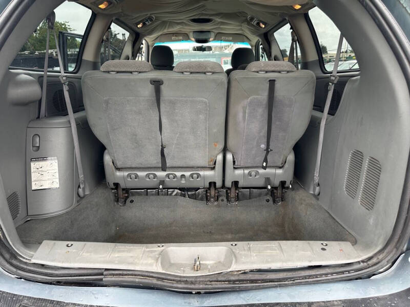 2005 Dodge Grand Caravan SXT