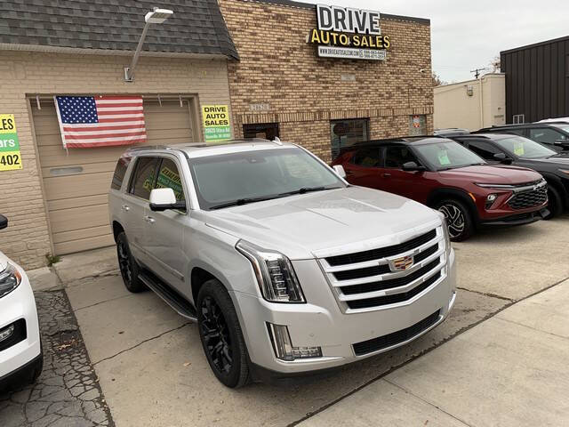 2016 Cadillac Escalade Luxury Collection