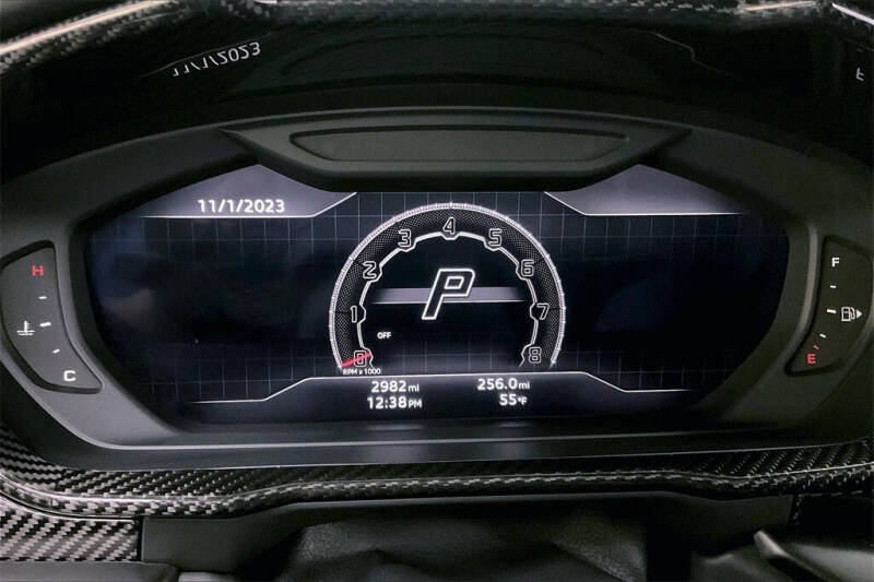 2023 Lamborghini Urus S