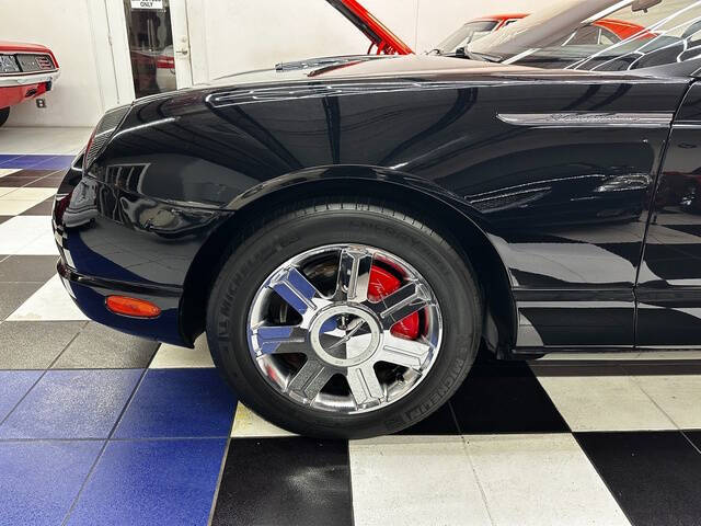 2005 Ford Thunderbird Deluxe