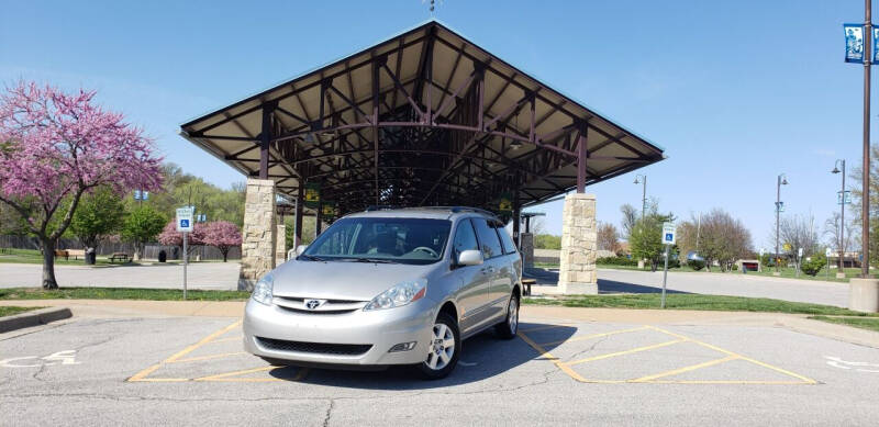 2006 Toyota Sienna XLE 7 Passenger