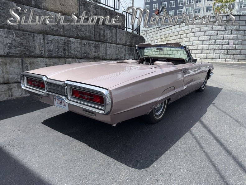 1964 Ford Thunderbird