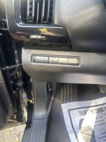 2022 Nissan Pathfinder S