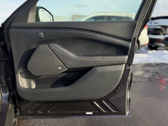 2022 Ford Mustang Mach-E Premium