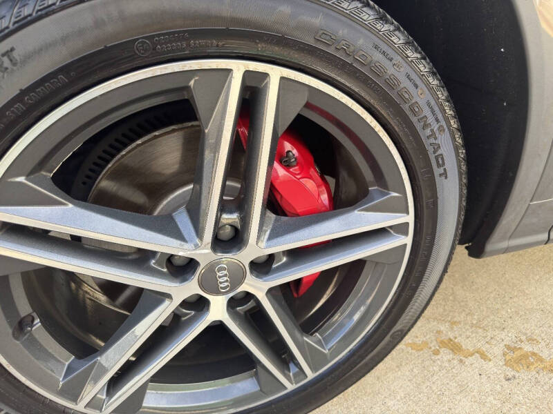 2020 Audi SQ5 3.0T quattro Premium Plus