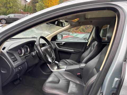 2013 Volvo XC60 T6 Premier Plus