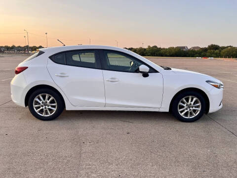 2017 Mazda MAZDA3 Sport