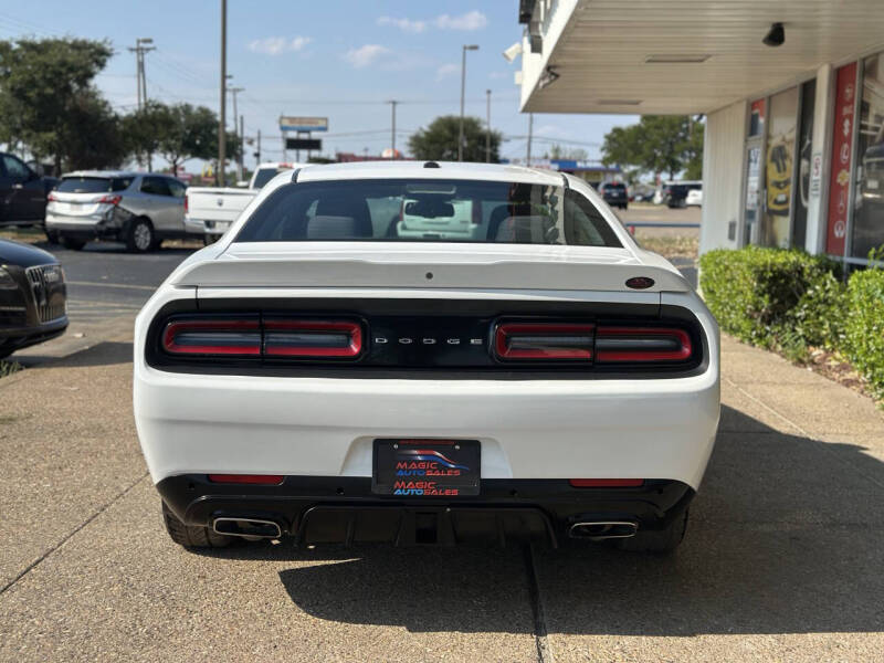2020 Dodge Challenger SXT