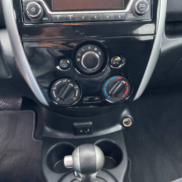 2017 Nissan Versa Note SV