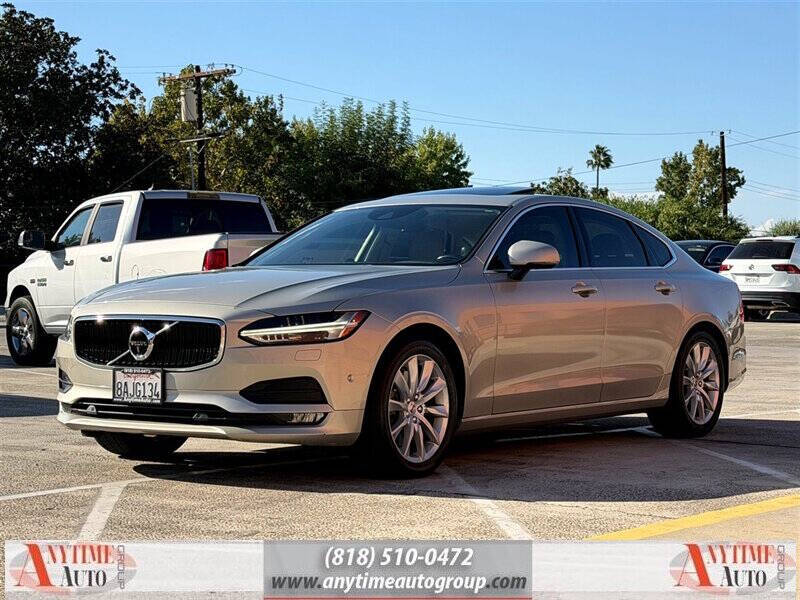 2017 Volvo S90 T6 Momentum