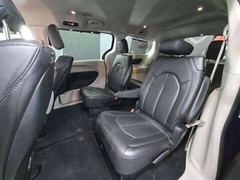 2019 Chrysler Pacifica Touring L Plus