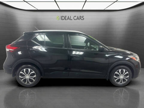 2019 Nissan Kicks S