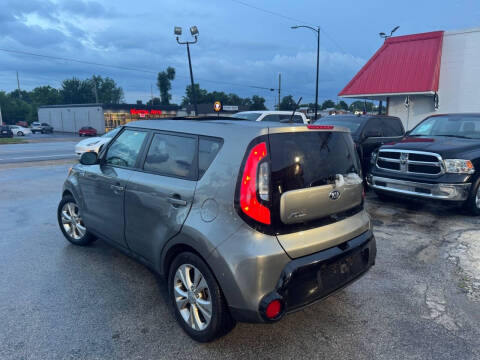 2016 Kia Soul +