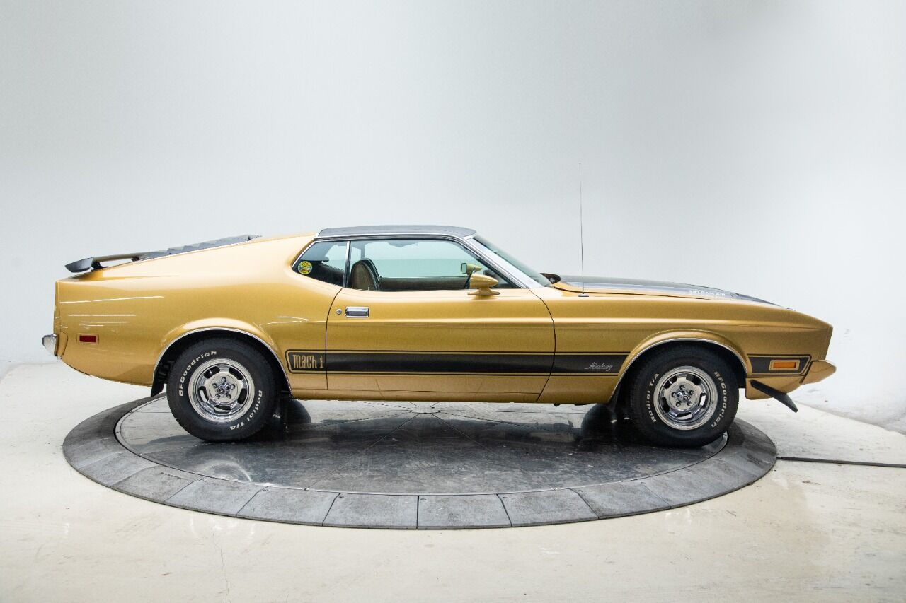 1973 Ford Mustang 2