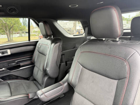 2022 Ford Explorer ST-Line