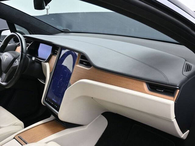 2021 Tesla Model X Performance