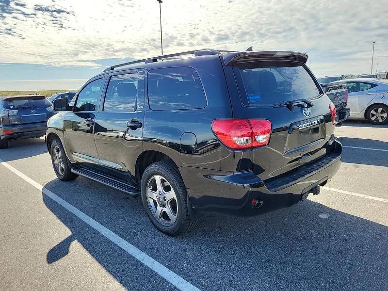 2014 Toyota Sequoia SR5