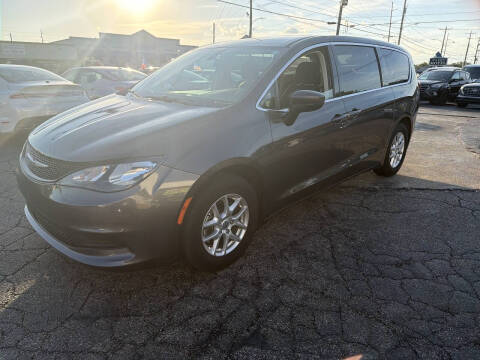 2017 Chrysler Pacifica Touring