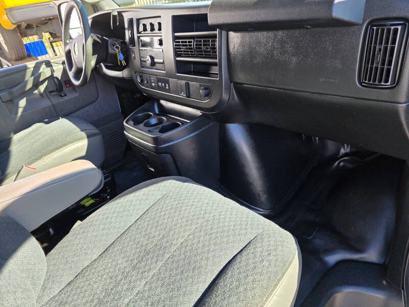 2021 Chevrolet Express 2500